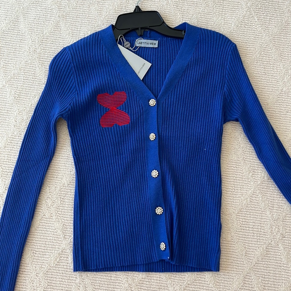 V beck Cardigan. Made in France. Super soft.